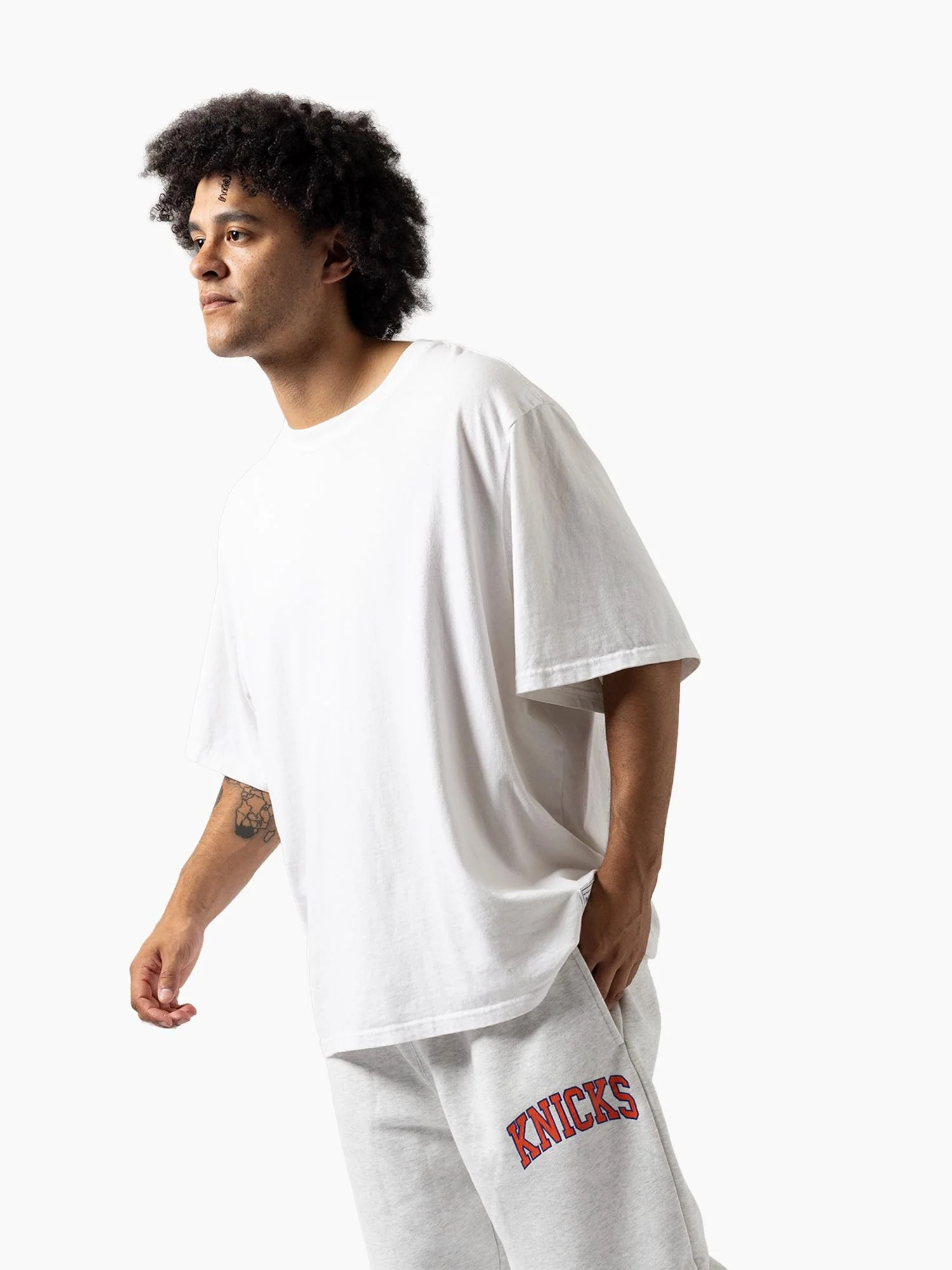 New York Knicks Arch Sweatpants - Image 3