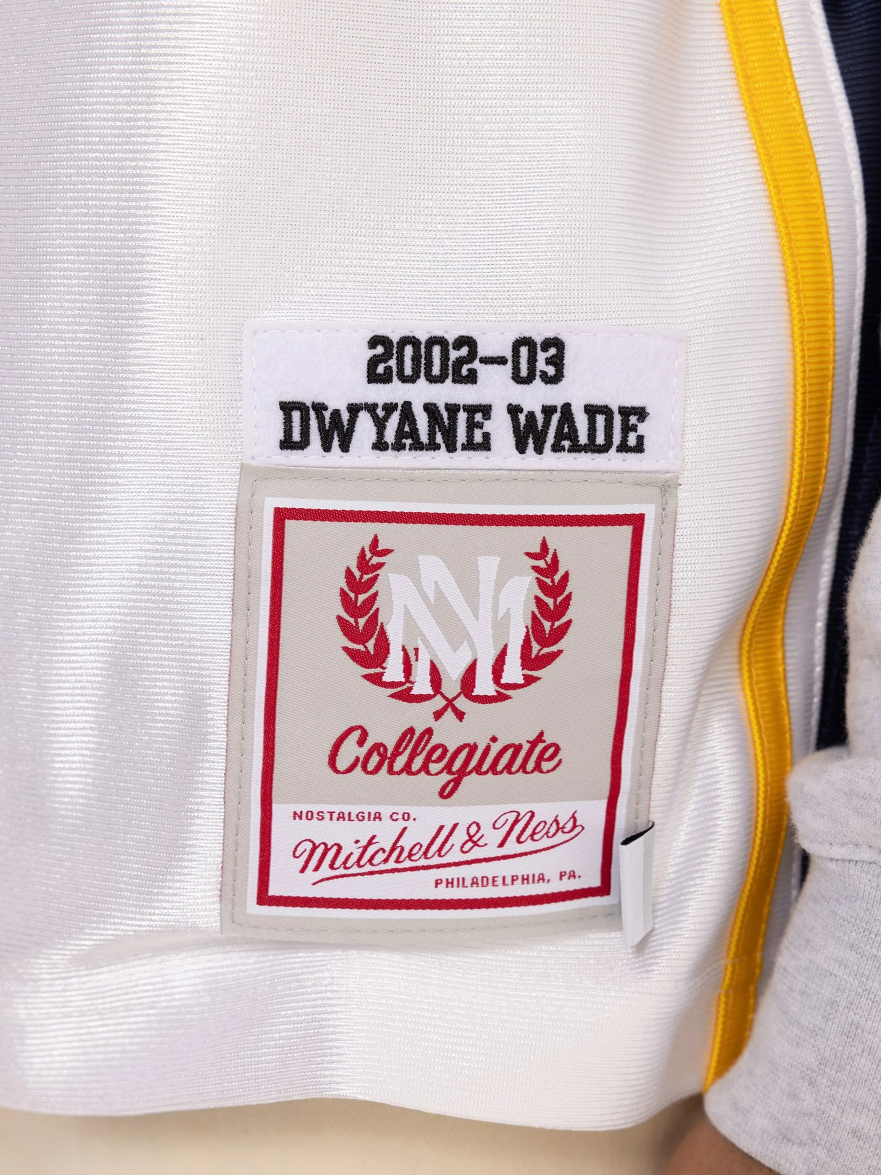 Dwyane Wade 2002-03 Marquette University Road Authentic Jersey - Image 4