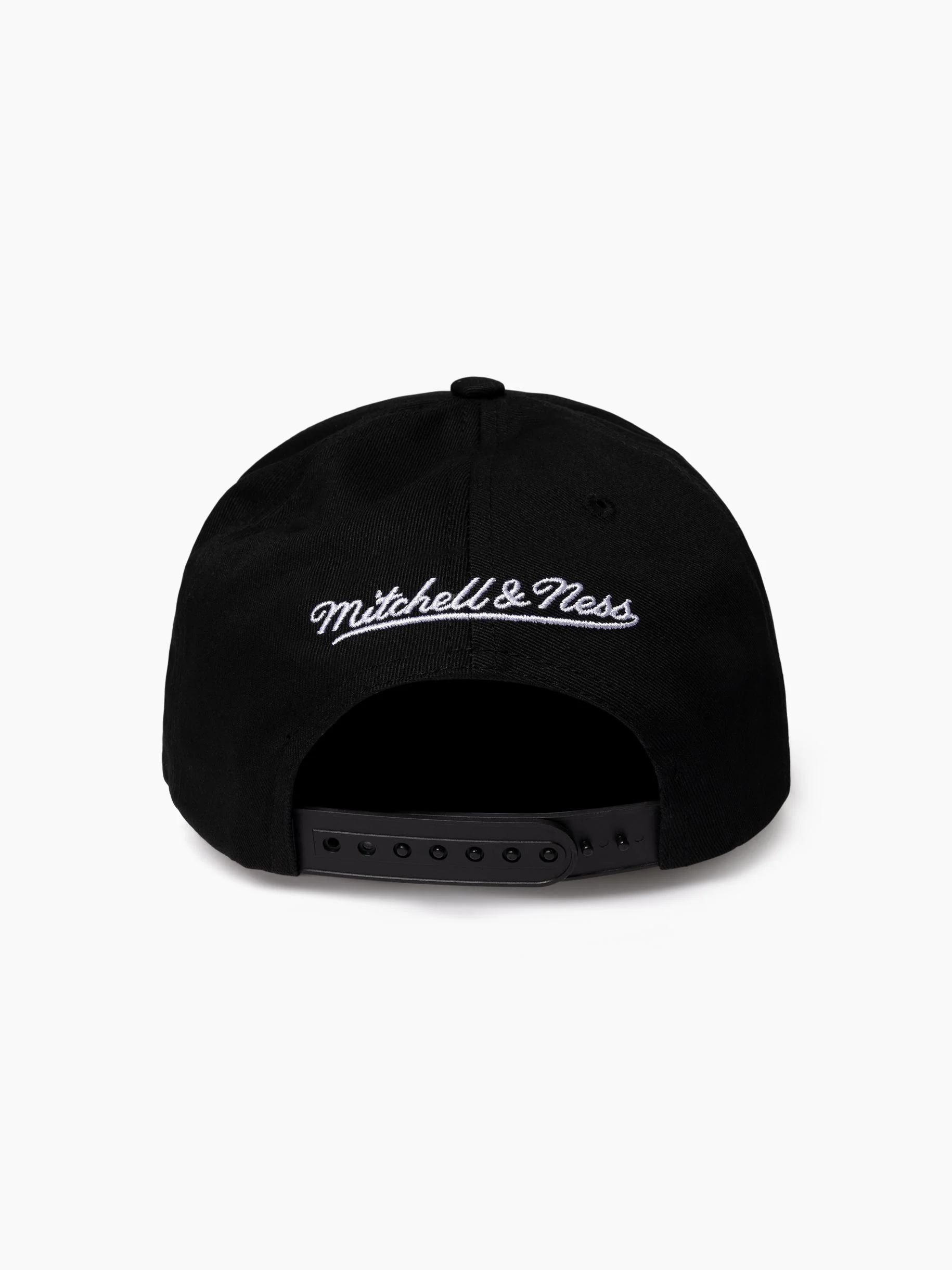 Chicago Bulls Back To Back Pro Pinch Snapback - Image 3