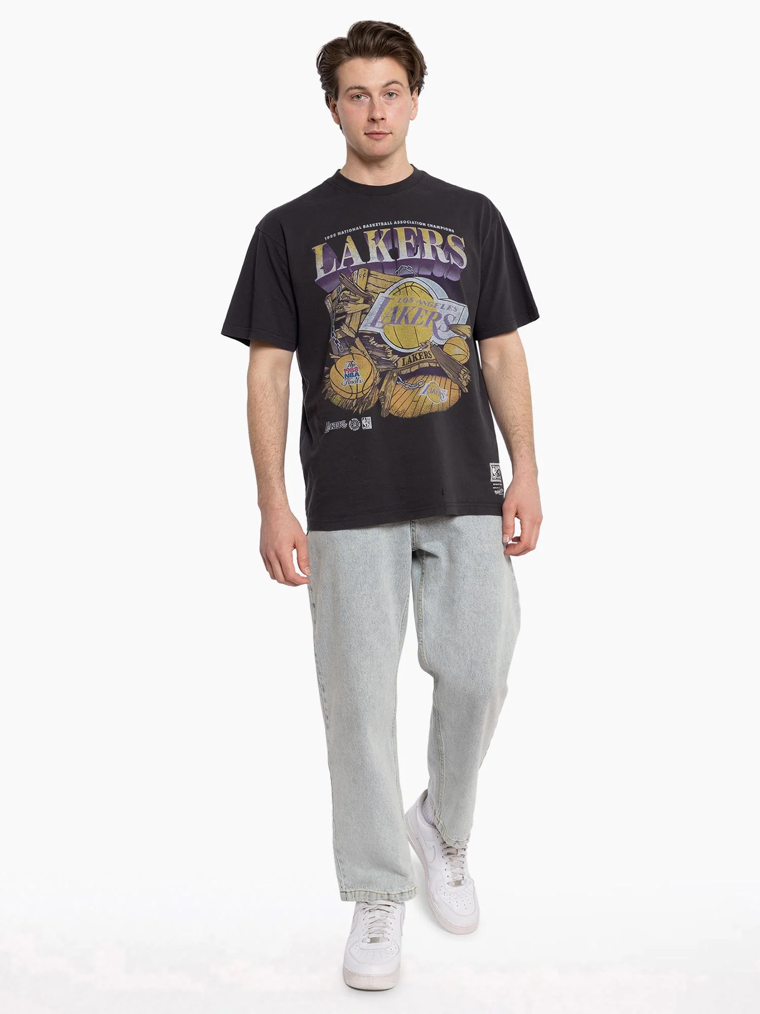 L.A Lakers Bevel Burst Tee - Image 3
