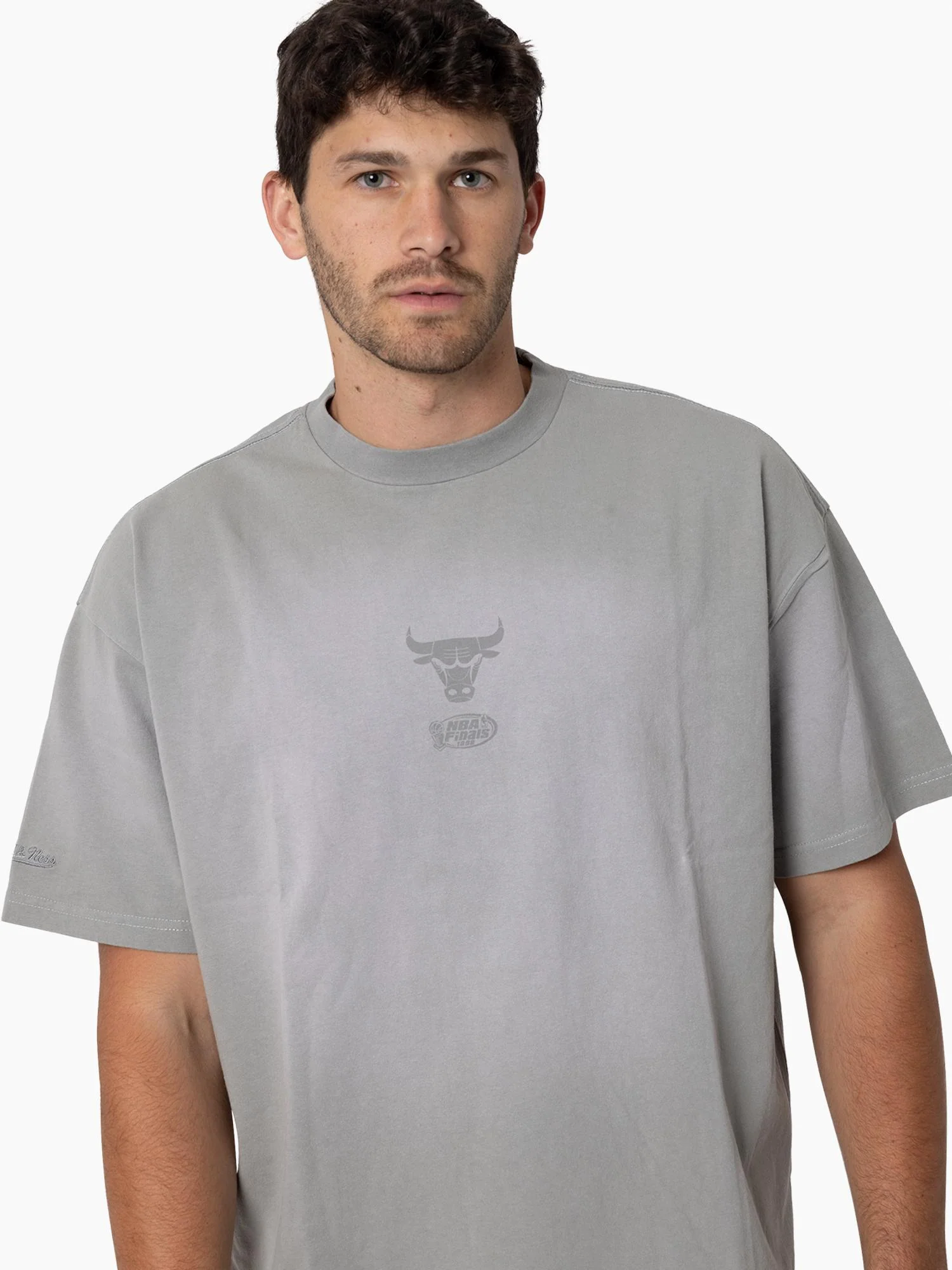 Chicago Bulls Big Oversized Logo Tee