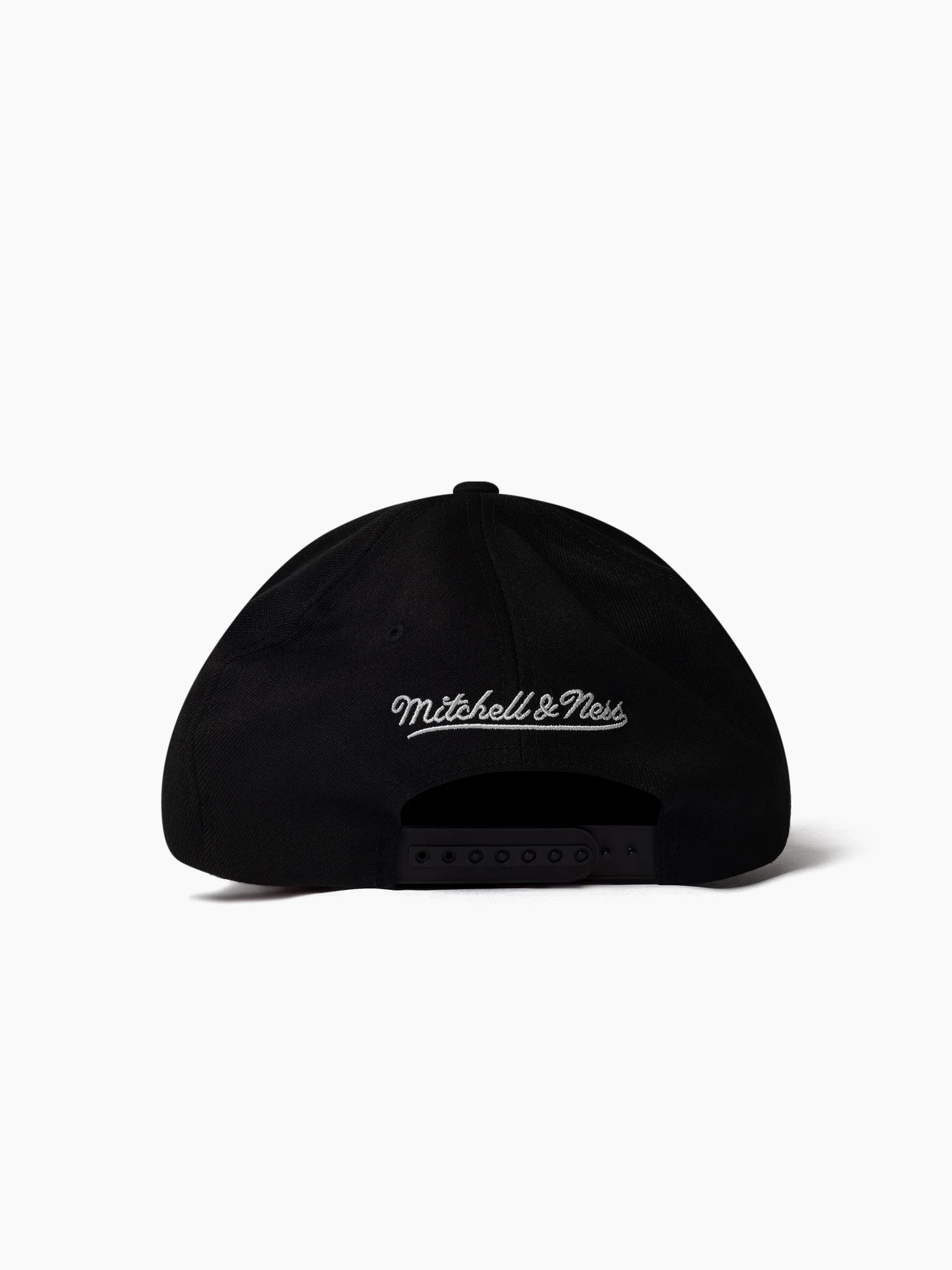 Los Angeles Raiders Black With Team Logo Flex 110 Snapback - Image 3