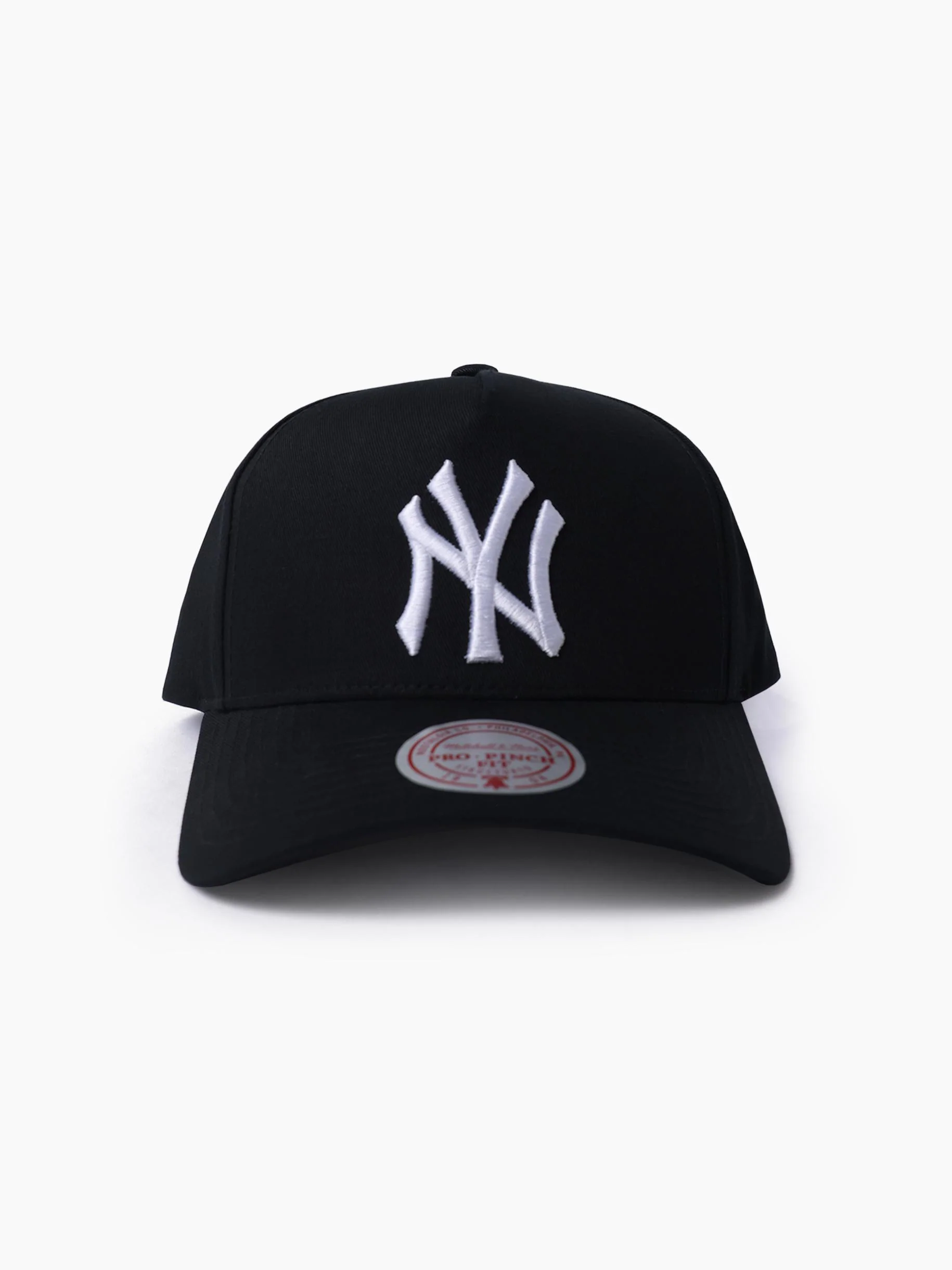 New York Yankees Black & White Pro Pinch Snapback