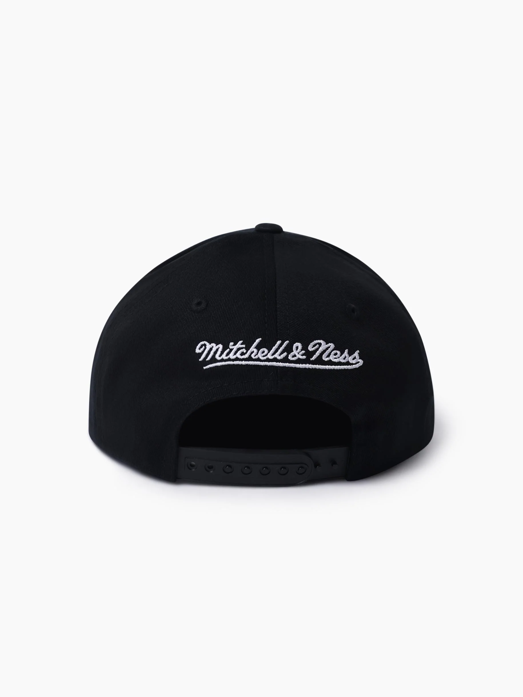 New York Yankees Black & White Pro Pinch Snapback - Image 4