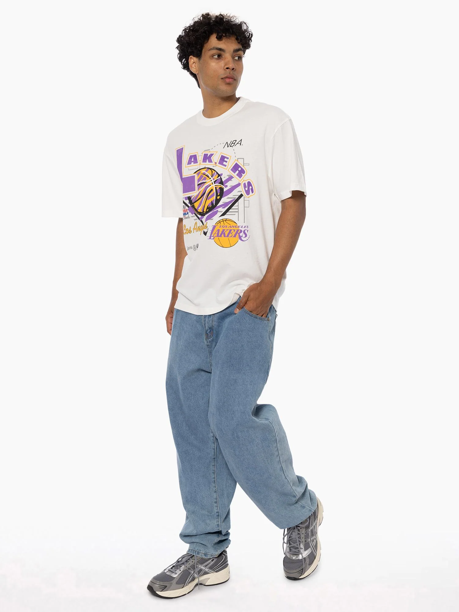 L.A Lakers Brush Off Tee - Image 3