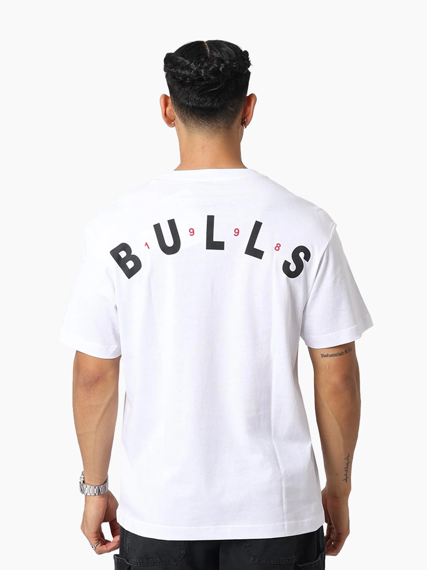 Chicago Bulls Arch Logo Tee - Image 4