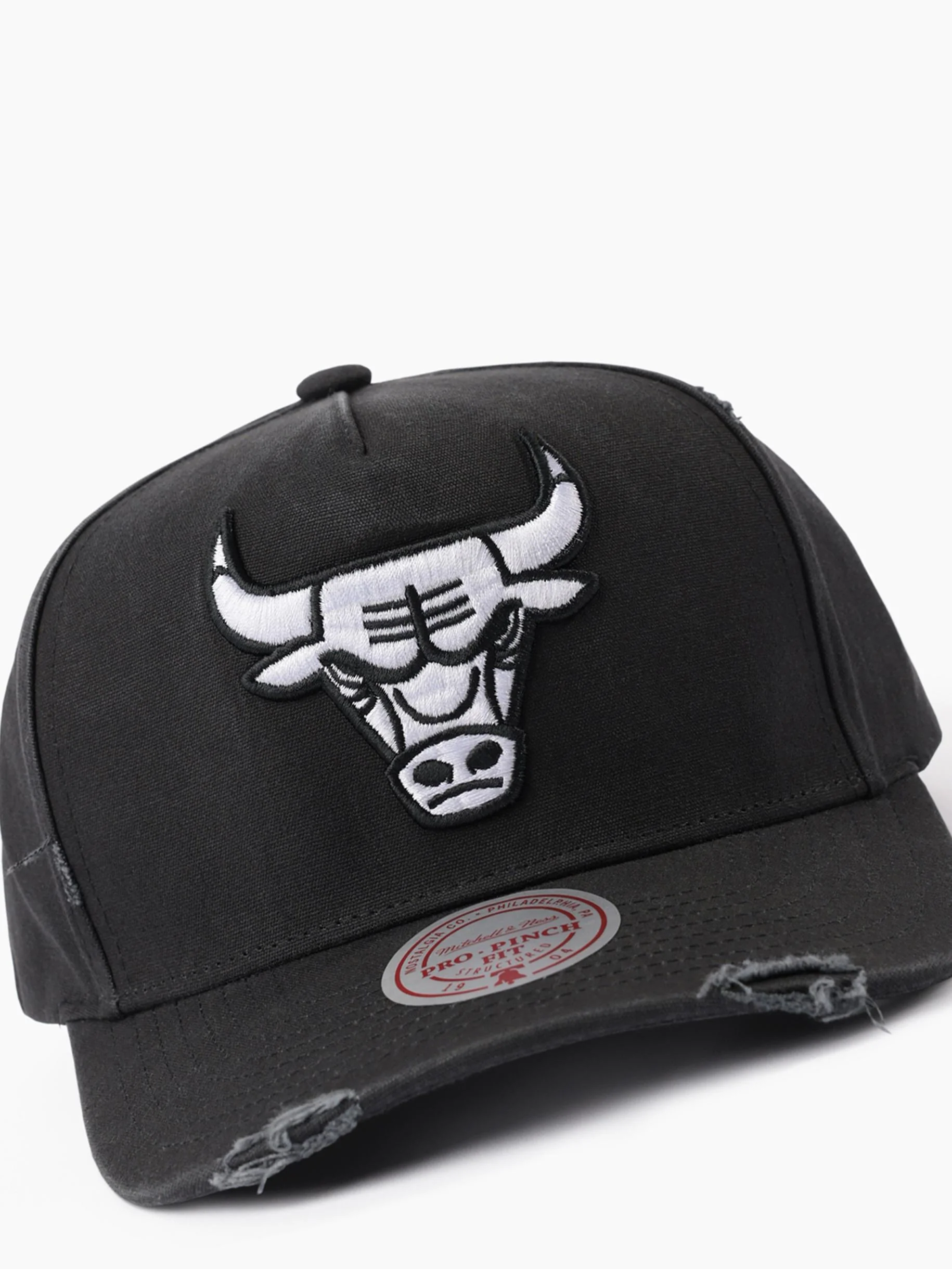 Chicago Bulls Damaged Pro Pinch Snapback - Image 2