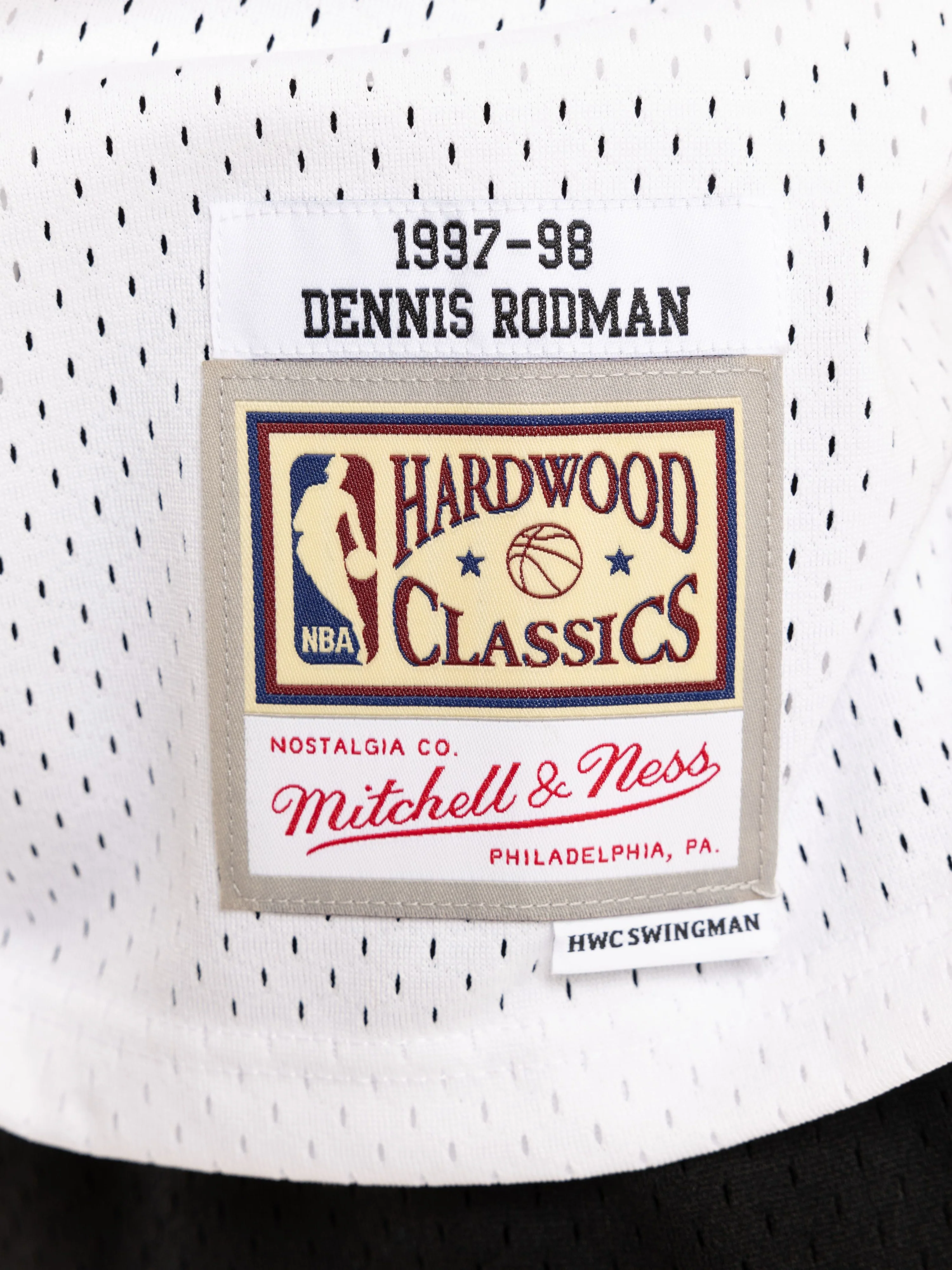 Dennis Rodman 1997-98 Chicago Bulls Home Swingman Jersey - Image 4
