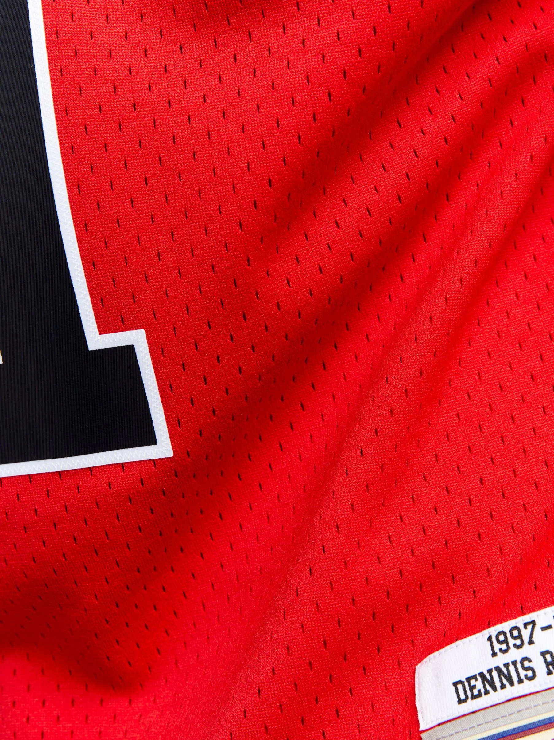 Dennis Rodman 1997-98 Chicago Bulls Road Swingman Jersey - Image 5