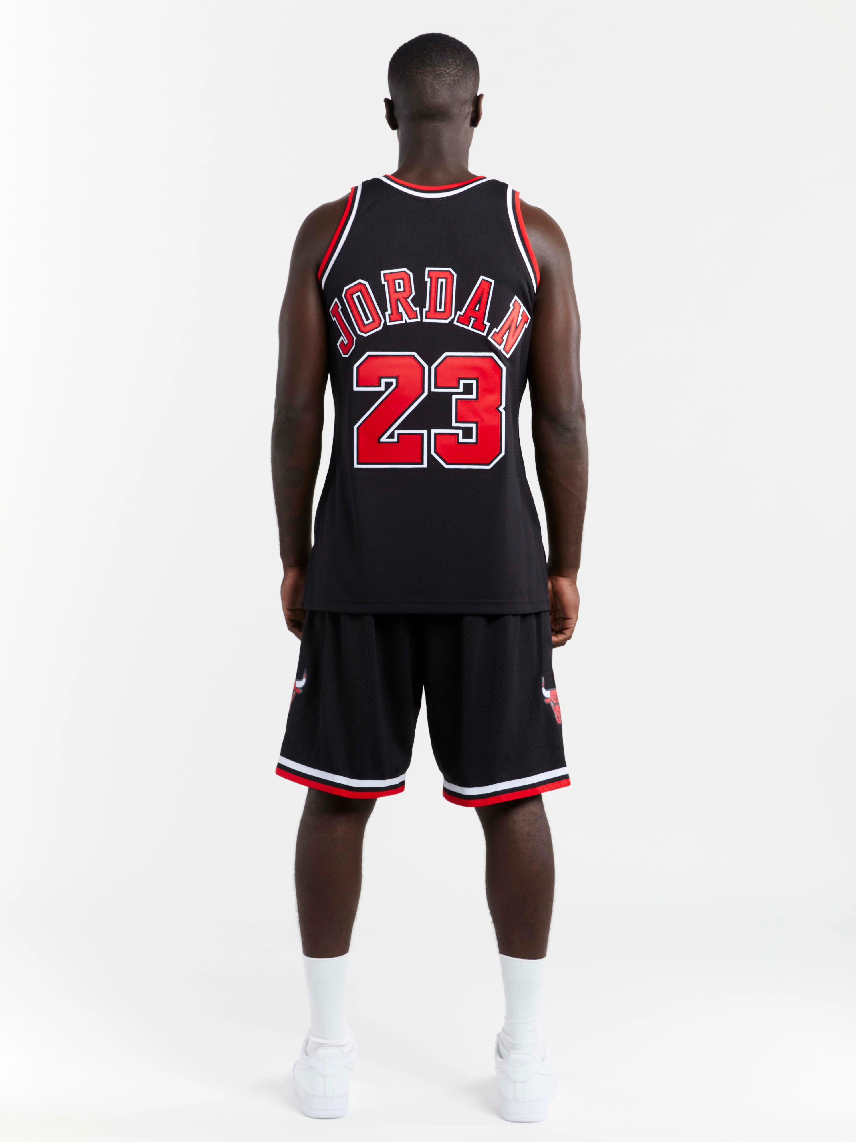 Michael Jordan 1997-98 Chicago Bulls Authentic Jersey - Image 2