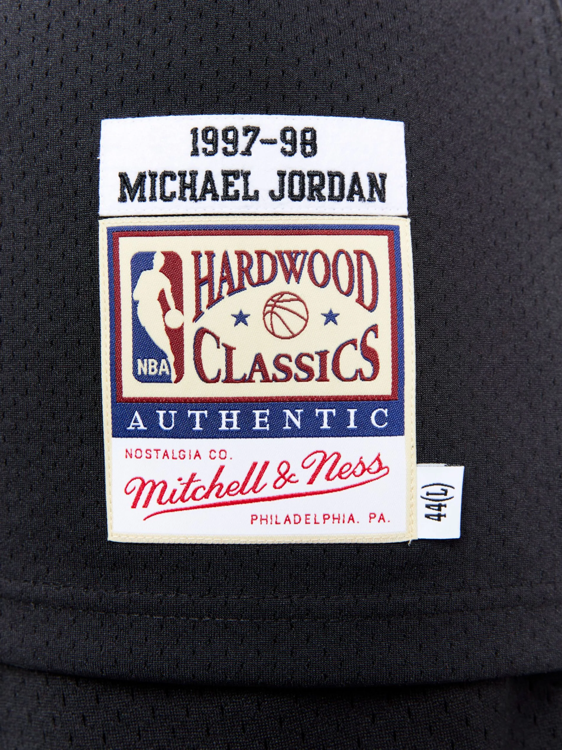 Michael Jordan 1997-98 Chicago Bulls Authentic Jersey - Image 4