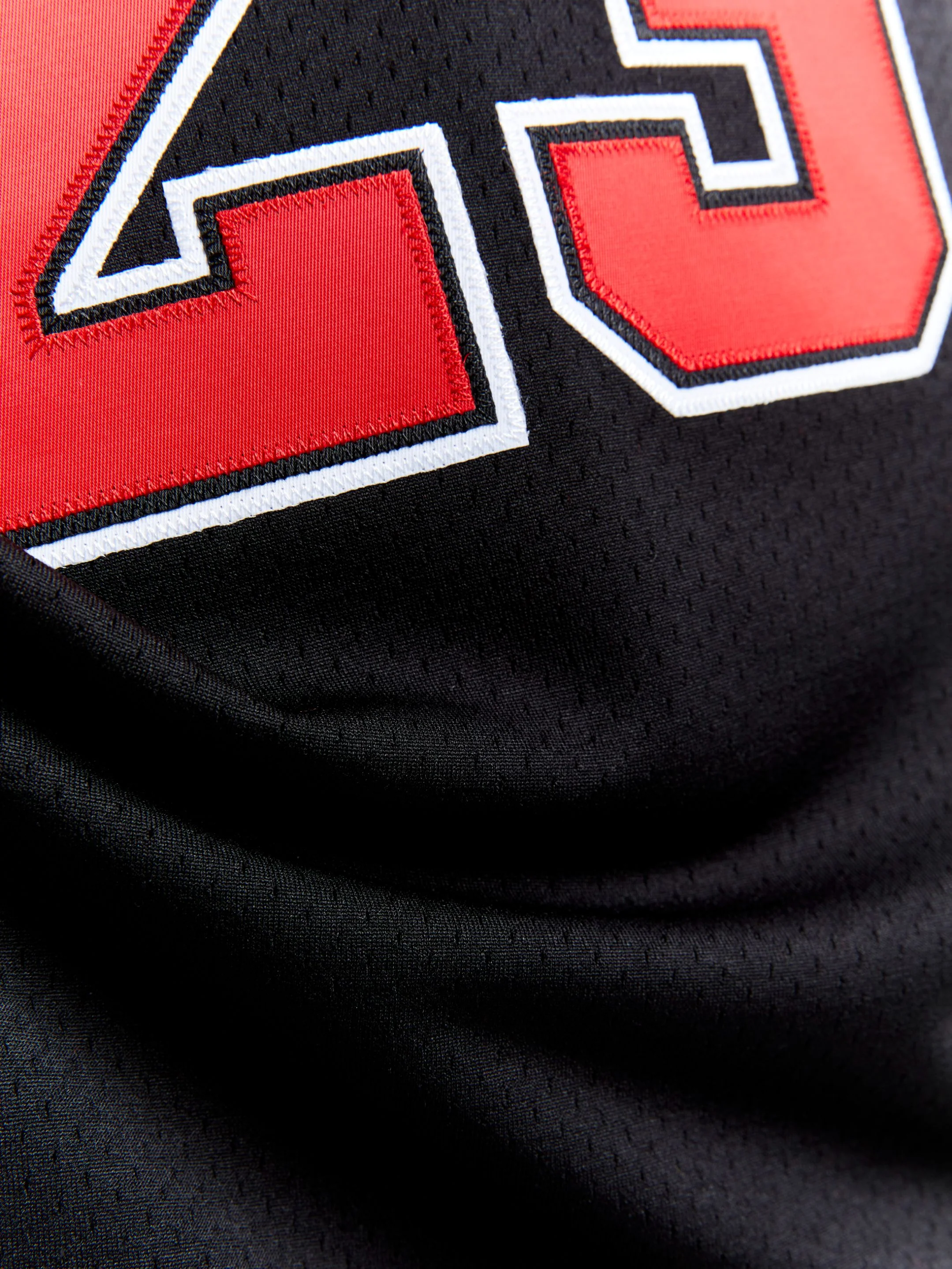 Michael Jordan 1997-98 Chicago Bulls Authentic Jersey - Image 5