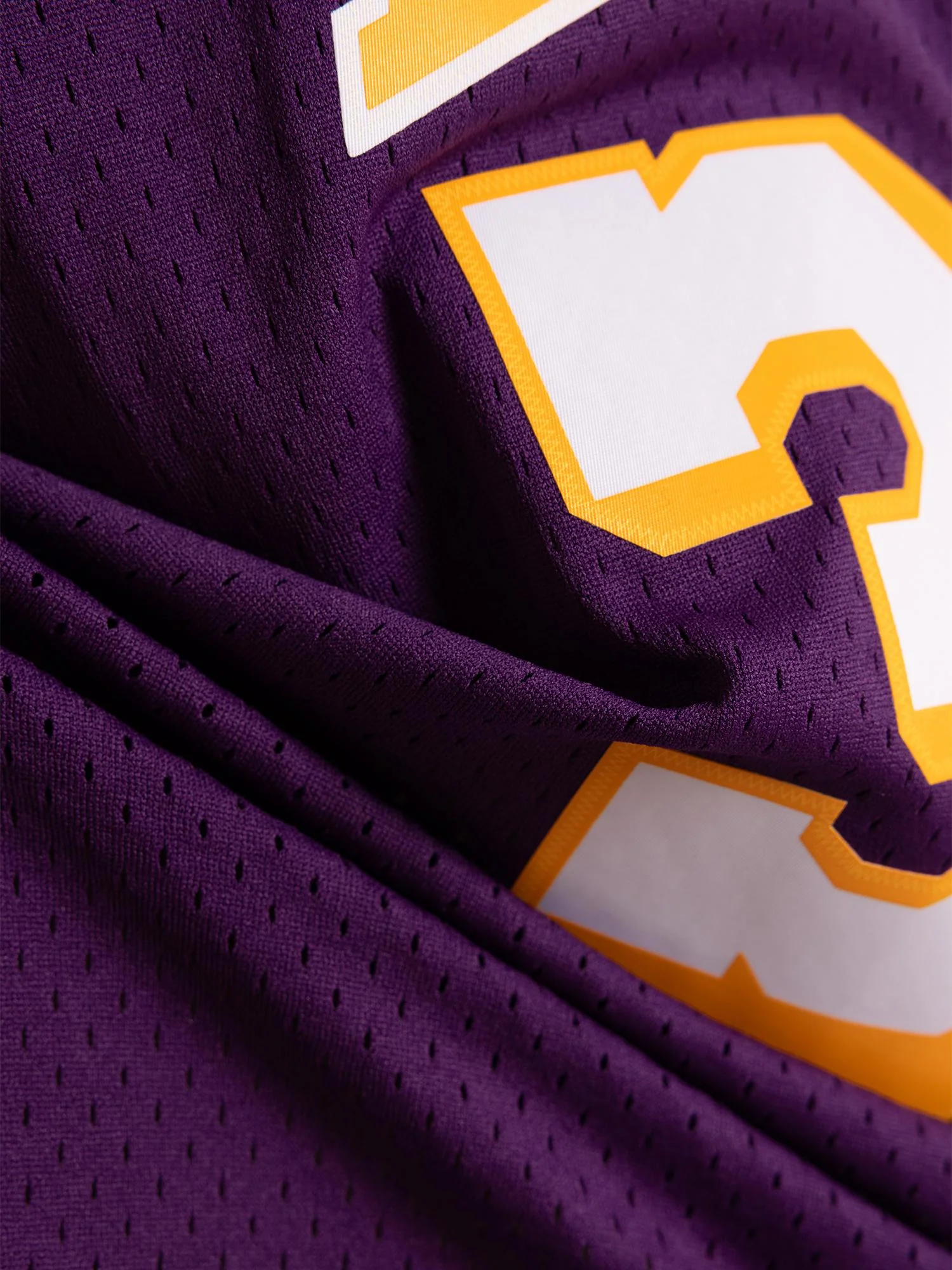 Kareem Abdul-Jabbar 1983-84 L.A Lakers Swingman Jersey - Image 5