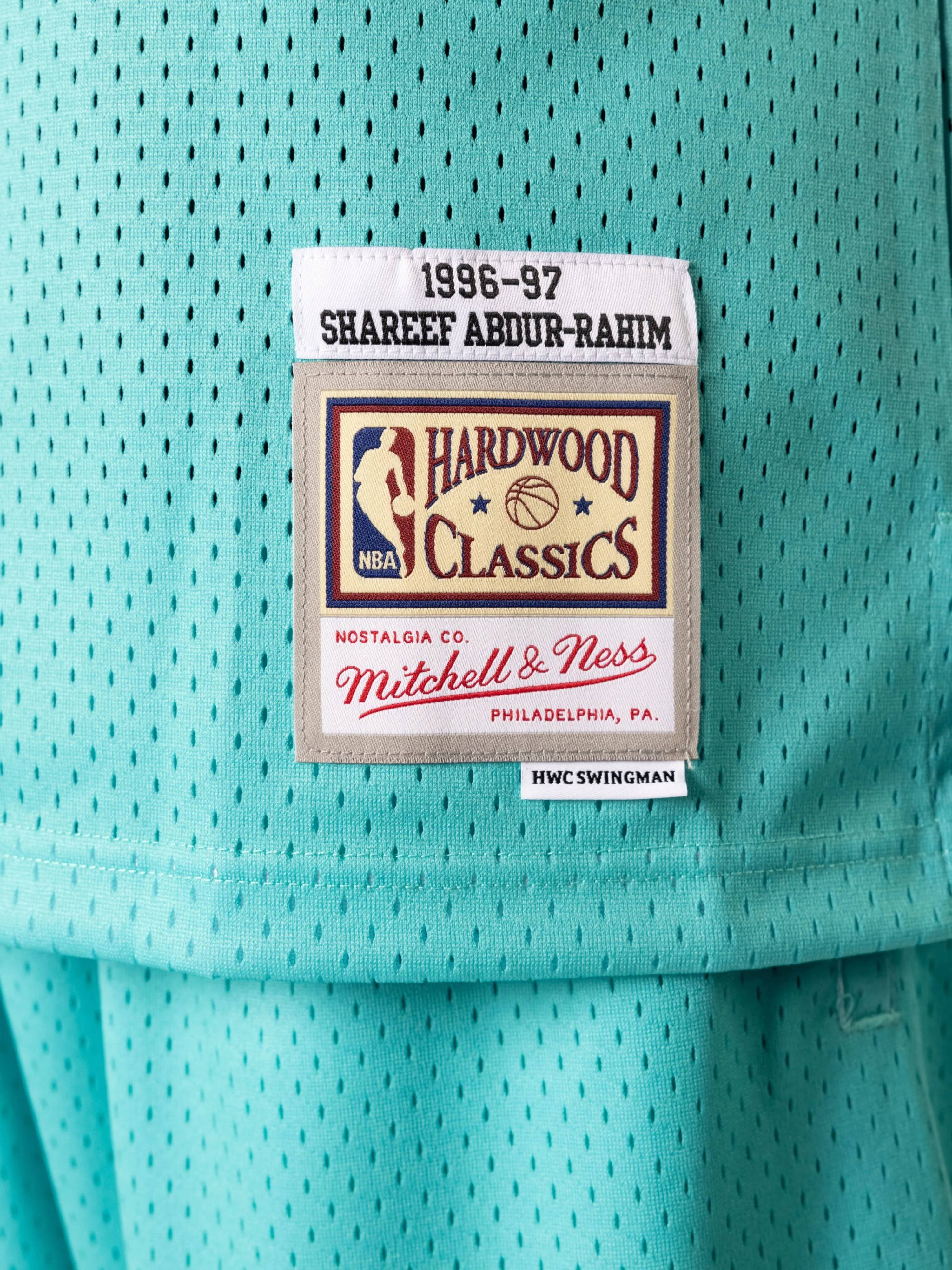 Shareef Abdul-Rahim 1996-97 Vancouver Grizzlies Home Swingman Jersey - Image 4