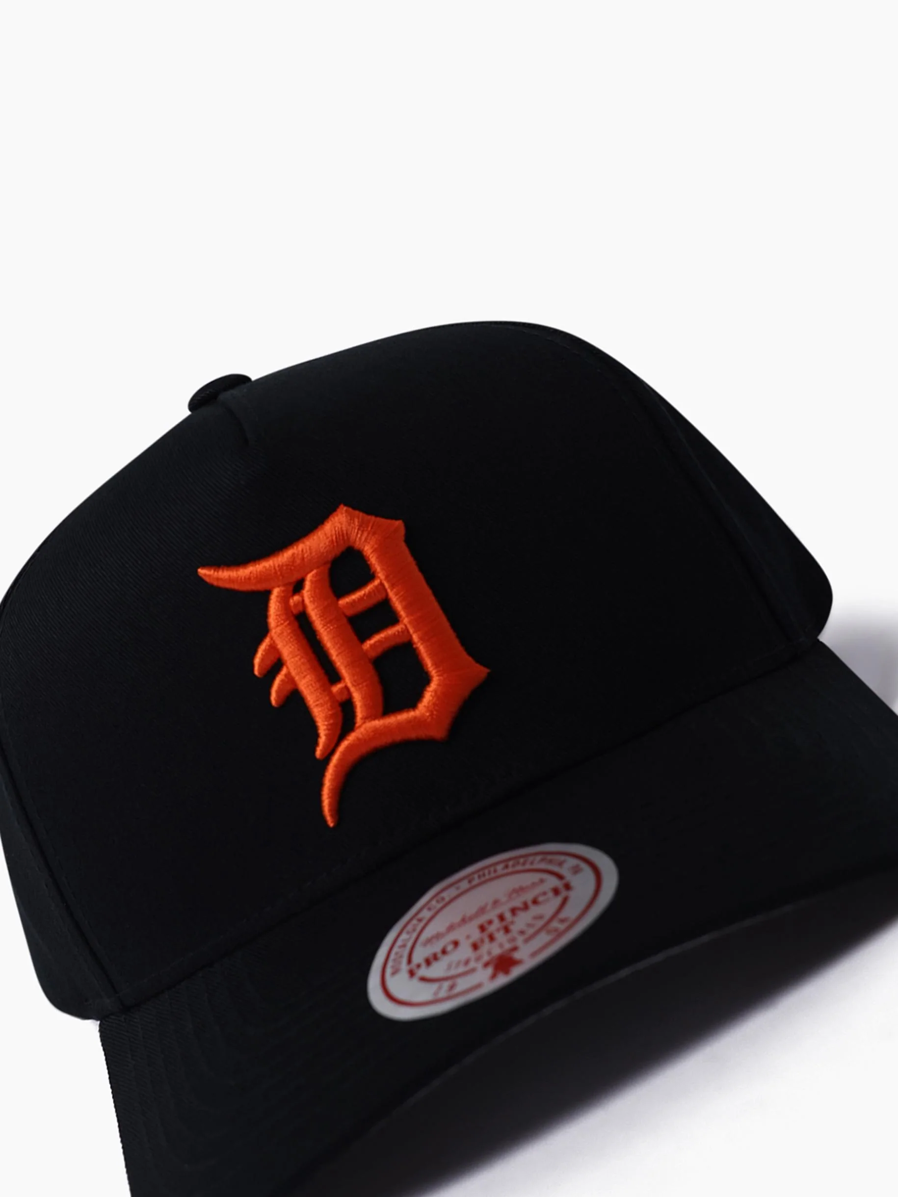 Detroit Tigers True Classics Pro Pinch Snapback - Image 2