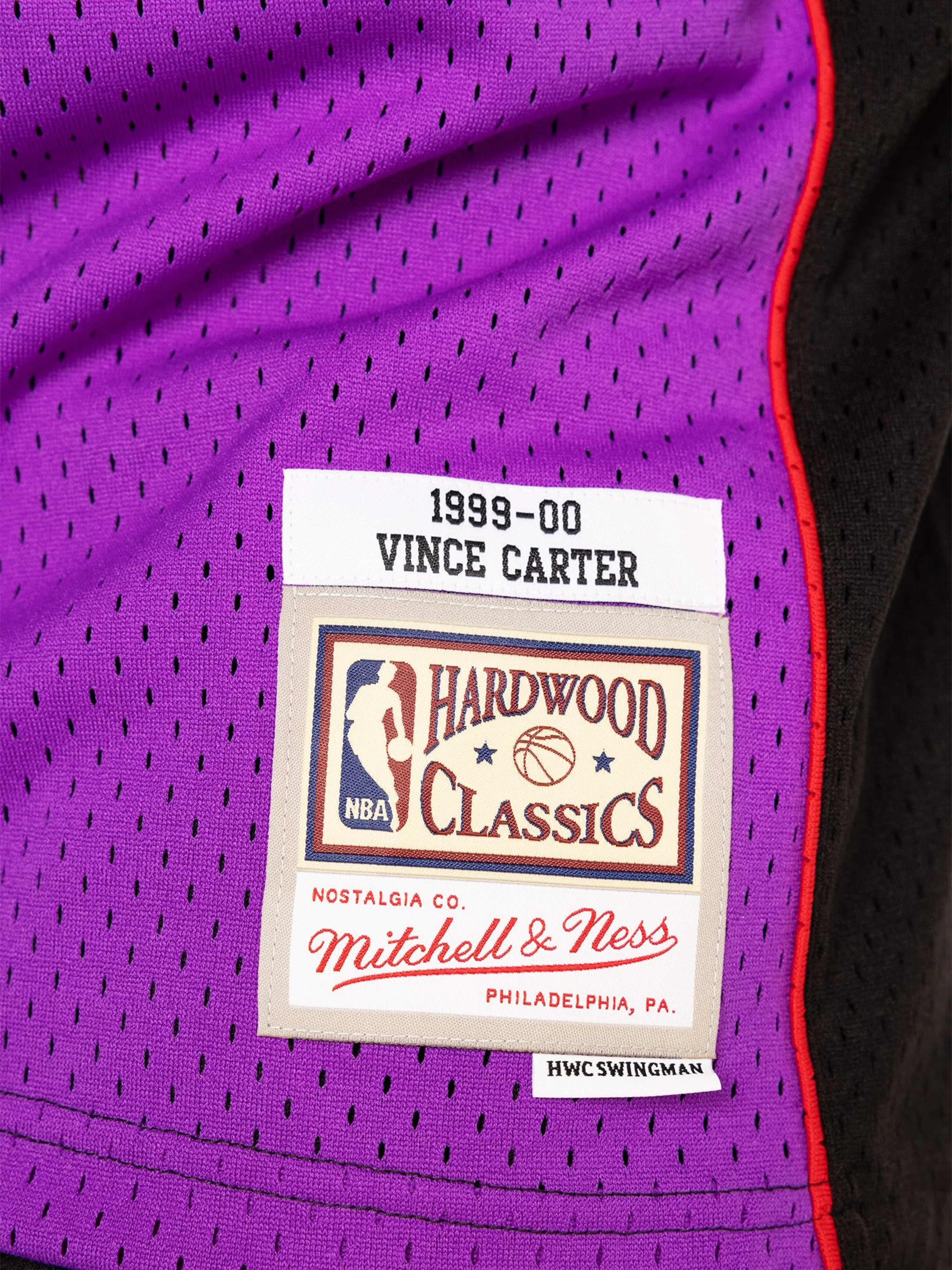 Vince Carter 1999-00 Toronto Raptors Home Swingman Jersey - Image 4