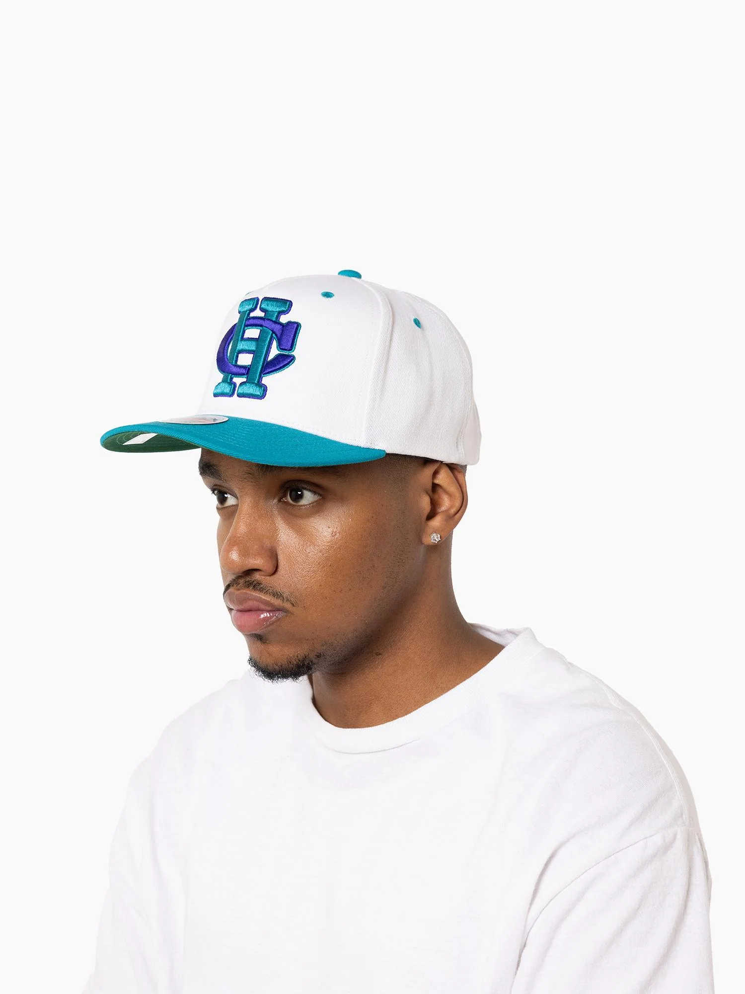 Charlotte Hornets Vintage Letter Classic Red Snapback - Image 2