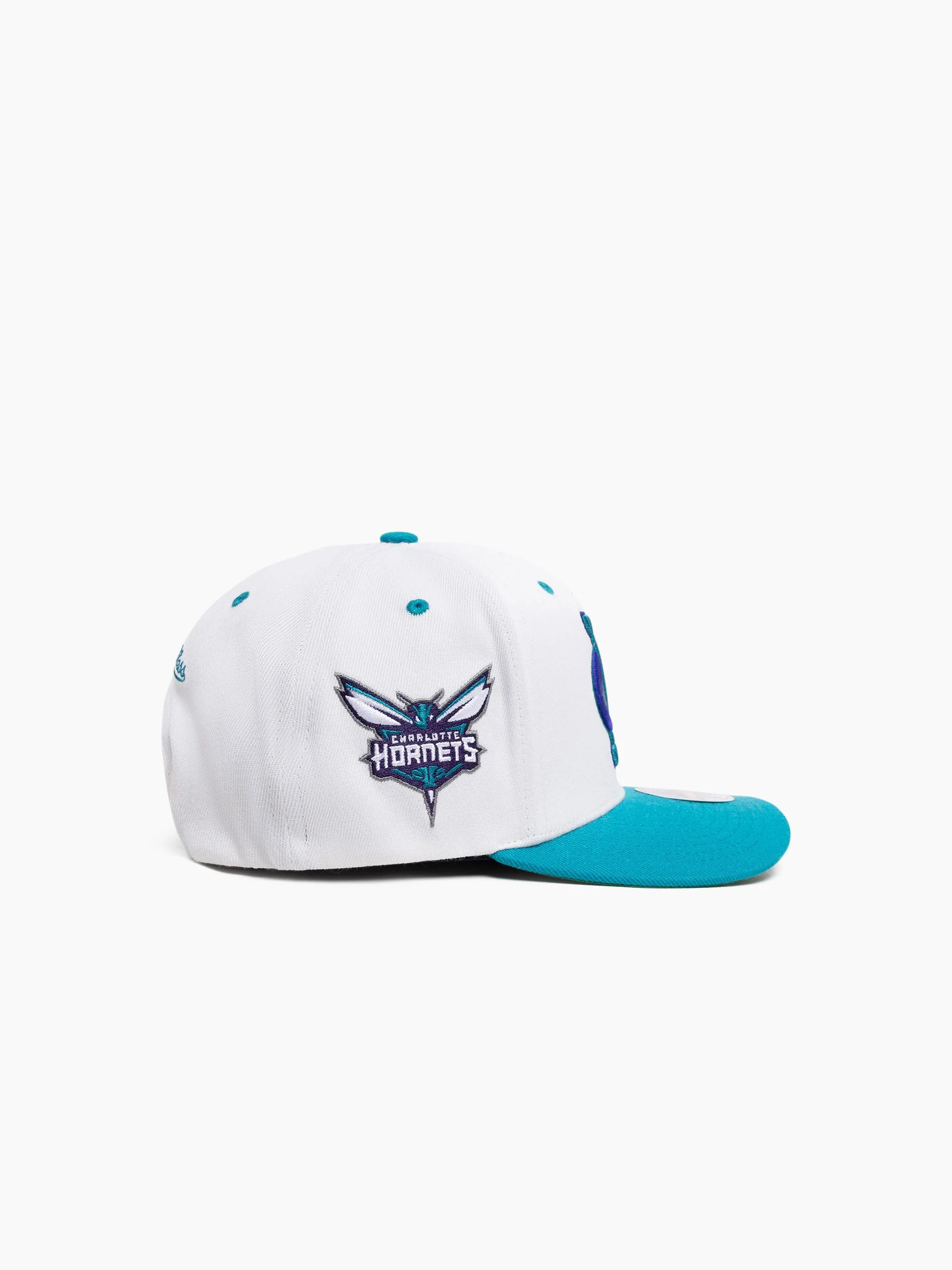Charlotte Hornets Vintage Letter Classic Red Snapback - Image 4