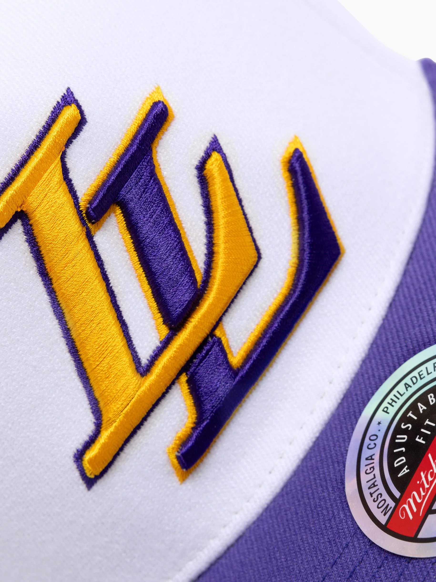 L.A Lakers Vintage Letter Classic Red Snapback - Image 6