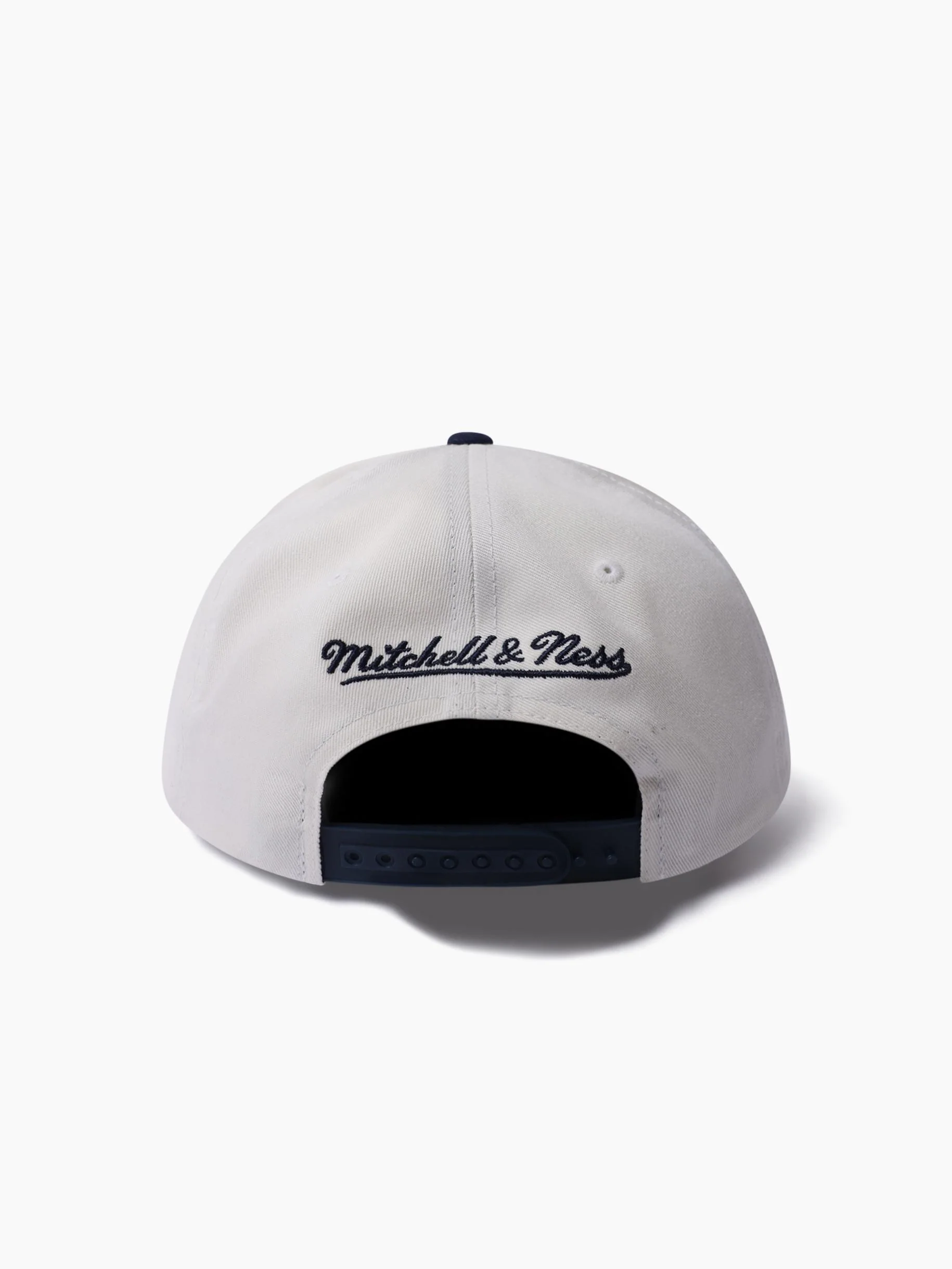 Atlanta Braves White & True Classics Pro Pinch Snapback - Image 4
