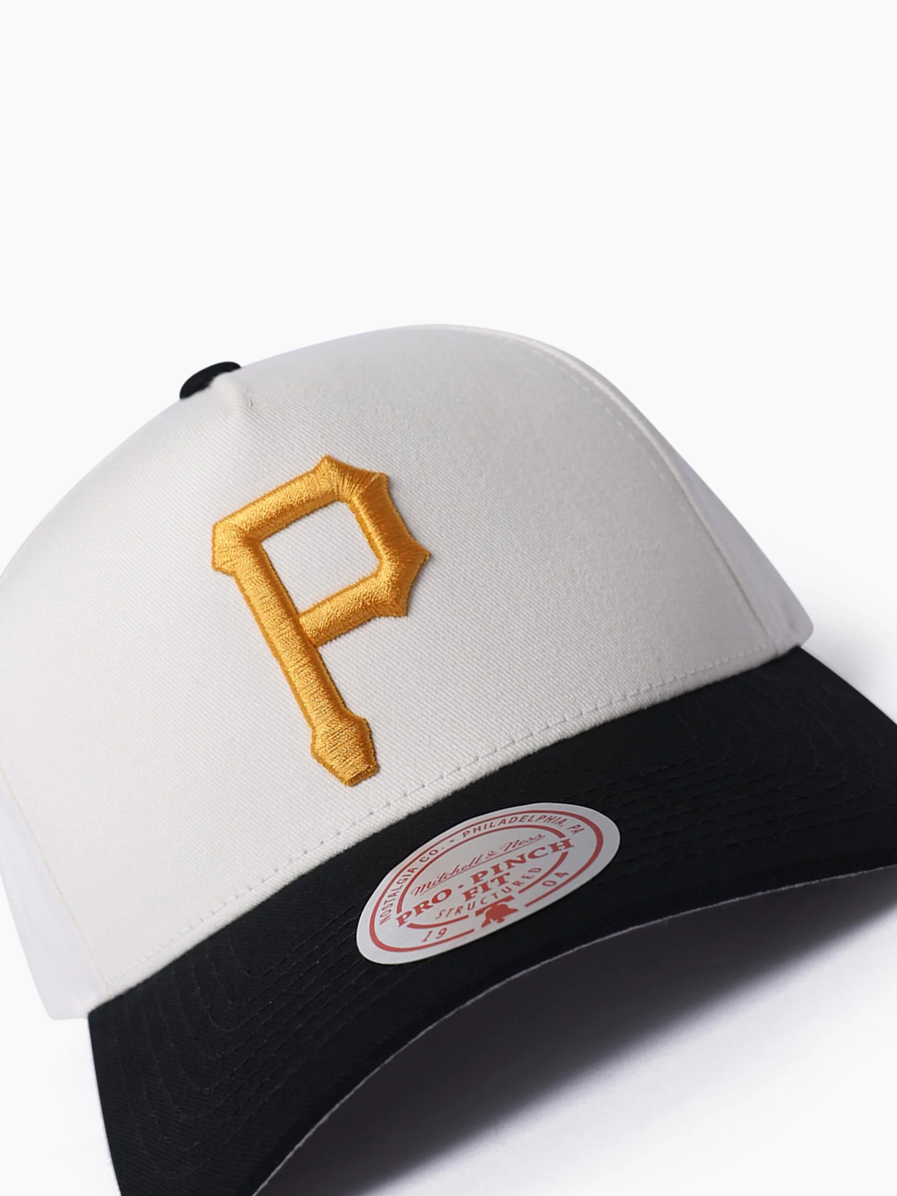 Pittsburgh Pirates White & True Classics Pro Pinch Snapback - Image 2
