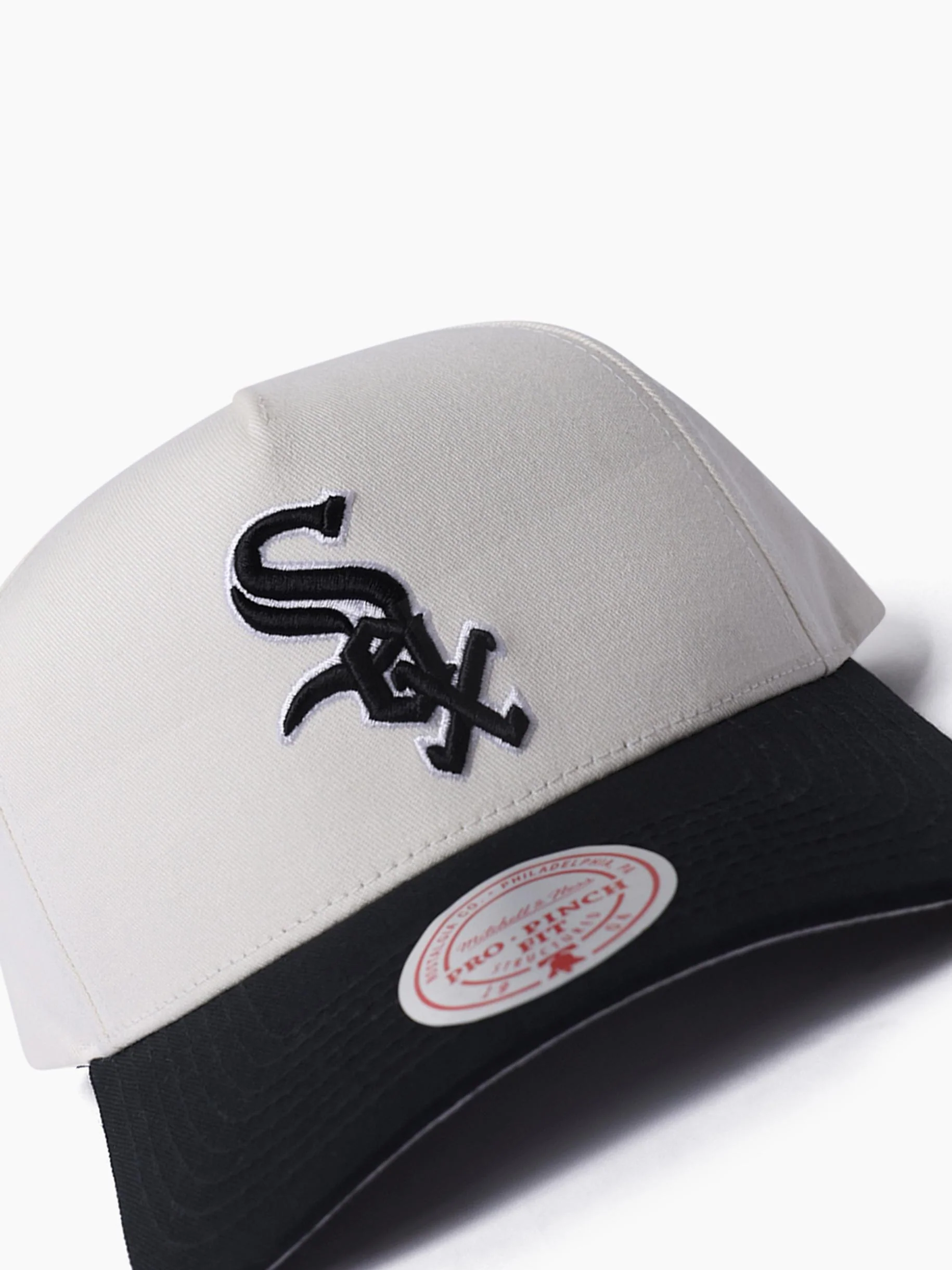 Chicago White Sox White & True Classics Pro Pinch Snapback - Image 2