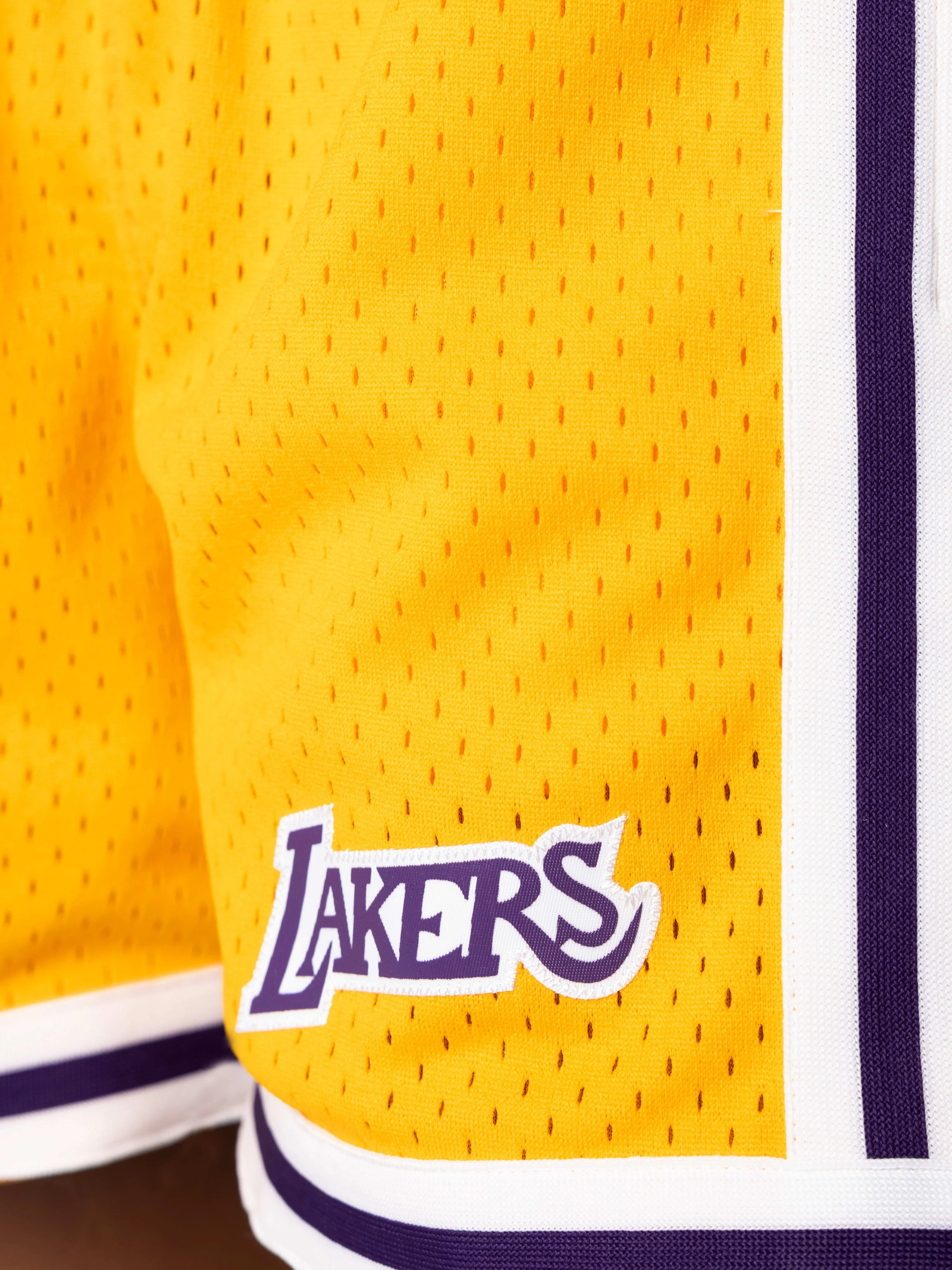 Women's L.A Lakers Gold Jump Shot Shorts - Image 5