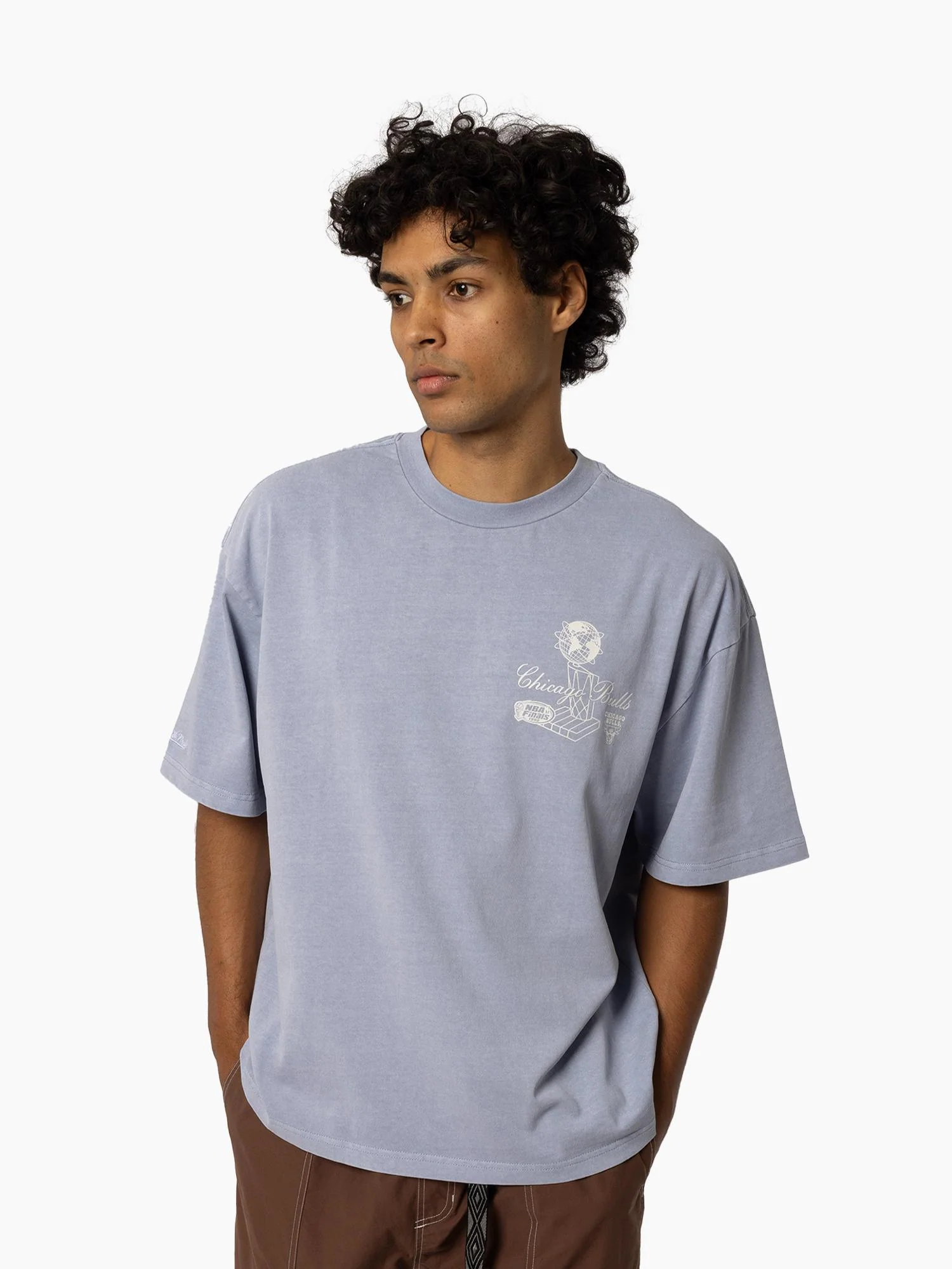 Chicago Bulls Worldwide Tee - Image 4